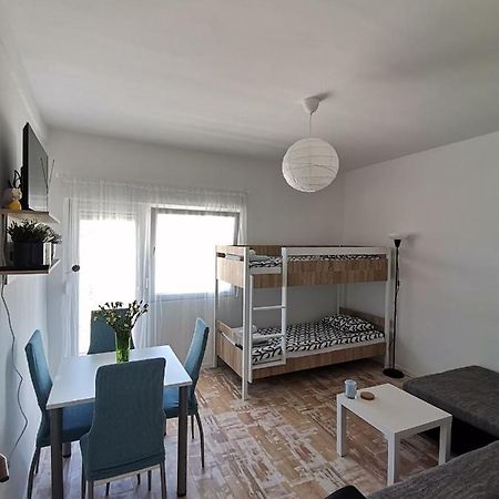 Ema & Mila 2 Appartement Knin Buitenkant foto