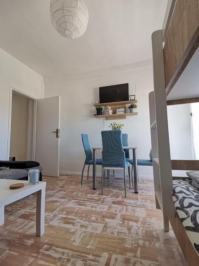 Ema & Mila 2 Appartement Knin Buitenkant foto