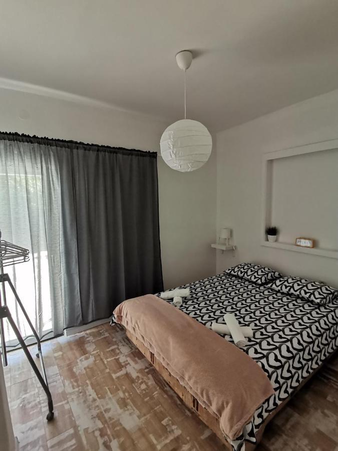 Ema & Mila 2 Appartement Knin Buitenkant foto